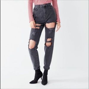 Ripped Boyfriend Jeans